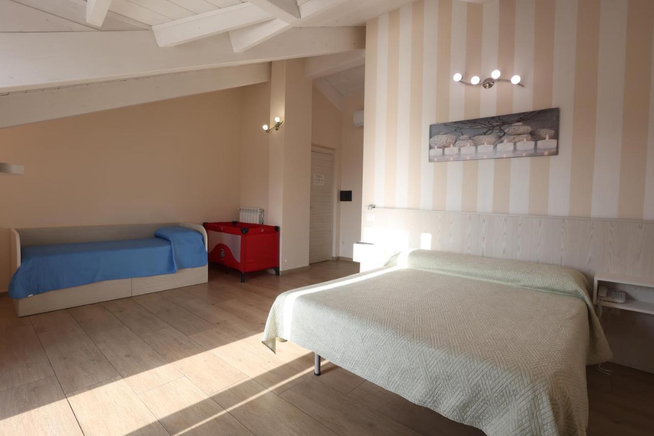 B&B Oliveto カゼルタ エクステリア 写真